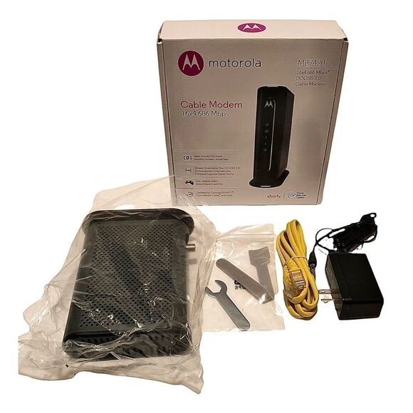 MOTOROLA MB7420 16x4 686Mbps DOCSIS 3.0 Cable Modem (New) Black Color Open Box - Picture 4 of 5